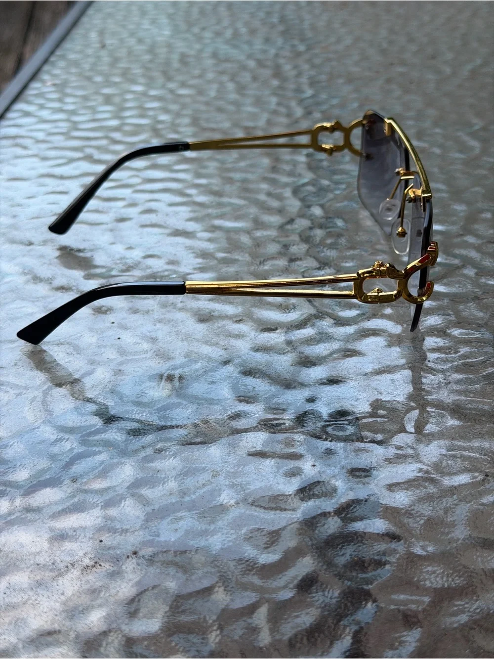 Rimless Gradient Purple Aviator Sunglasses with Gold Accents